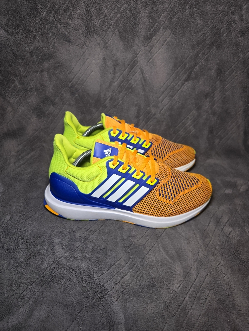 Adidas UBounce DNA Running Shoes Youth Sz 7 Athletic Sneakers Trainers Orange.